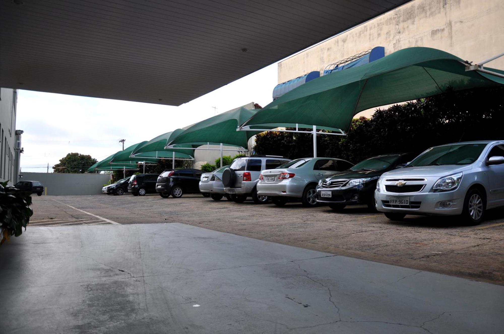 Hotel Carolina Plaza Uberaba Luaran gambar