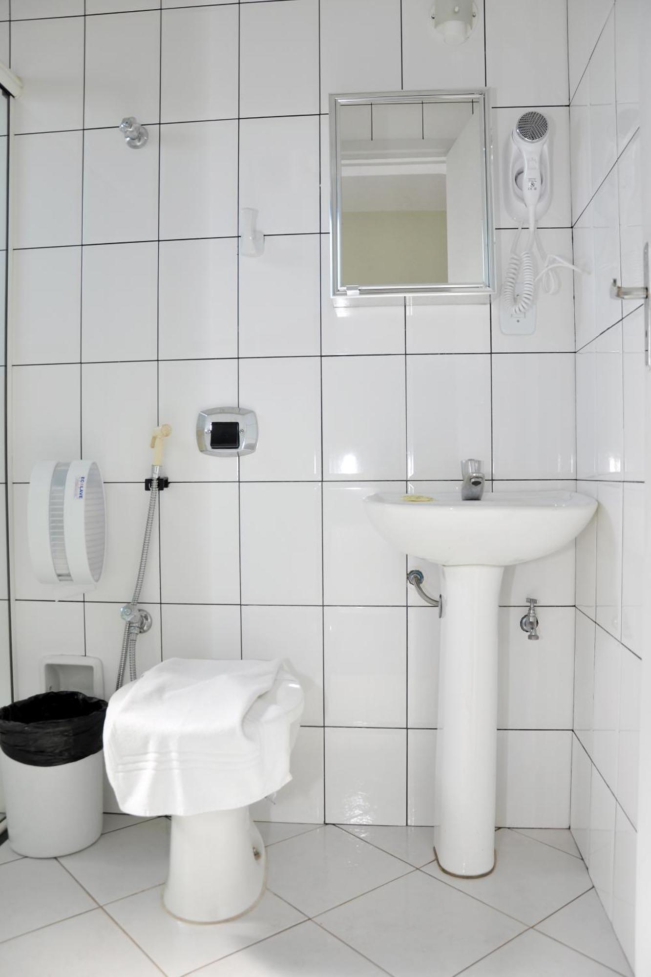 Hotel Carolina Plaza Uberaba Bilik gambar