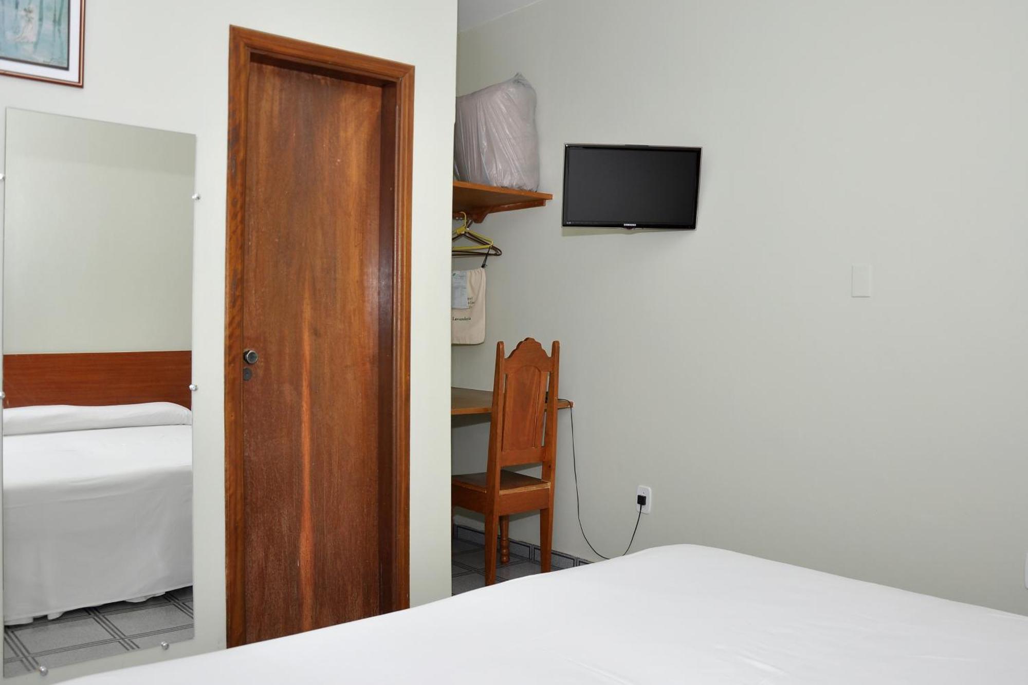 Hotel Carolina Plaza Uberaba Bilik gambar